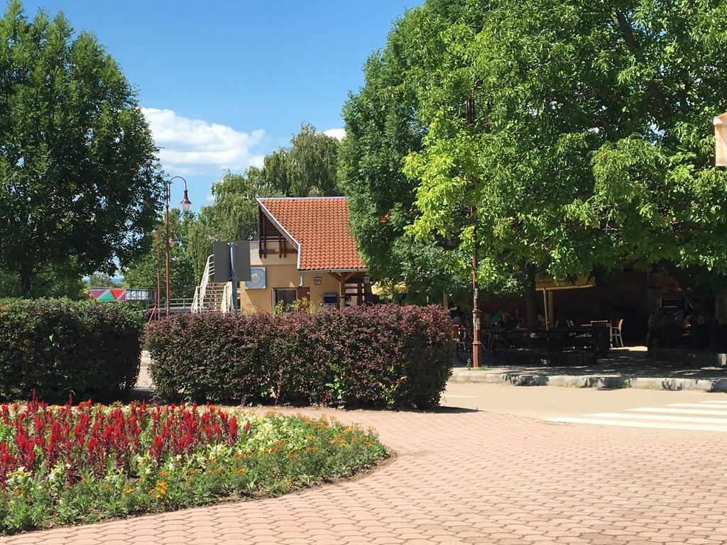 Residence At Lake Balaton Siófok Exteriör bild